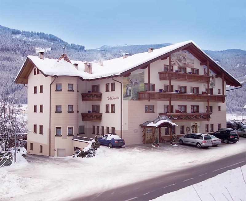 Hotel Villa Jolanda Циано-ди-Фьемме Экстерьер фото