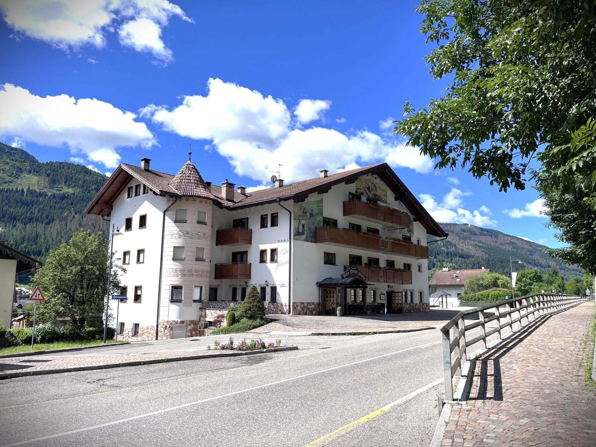Hotel Villa Jolanda Циано-ди-Фьемме Экстерьер фото